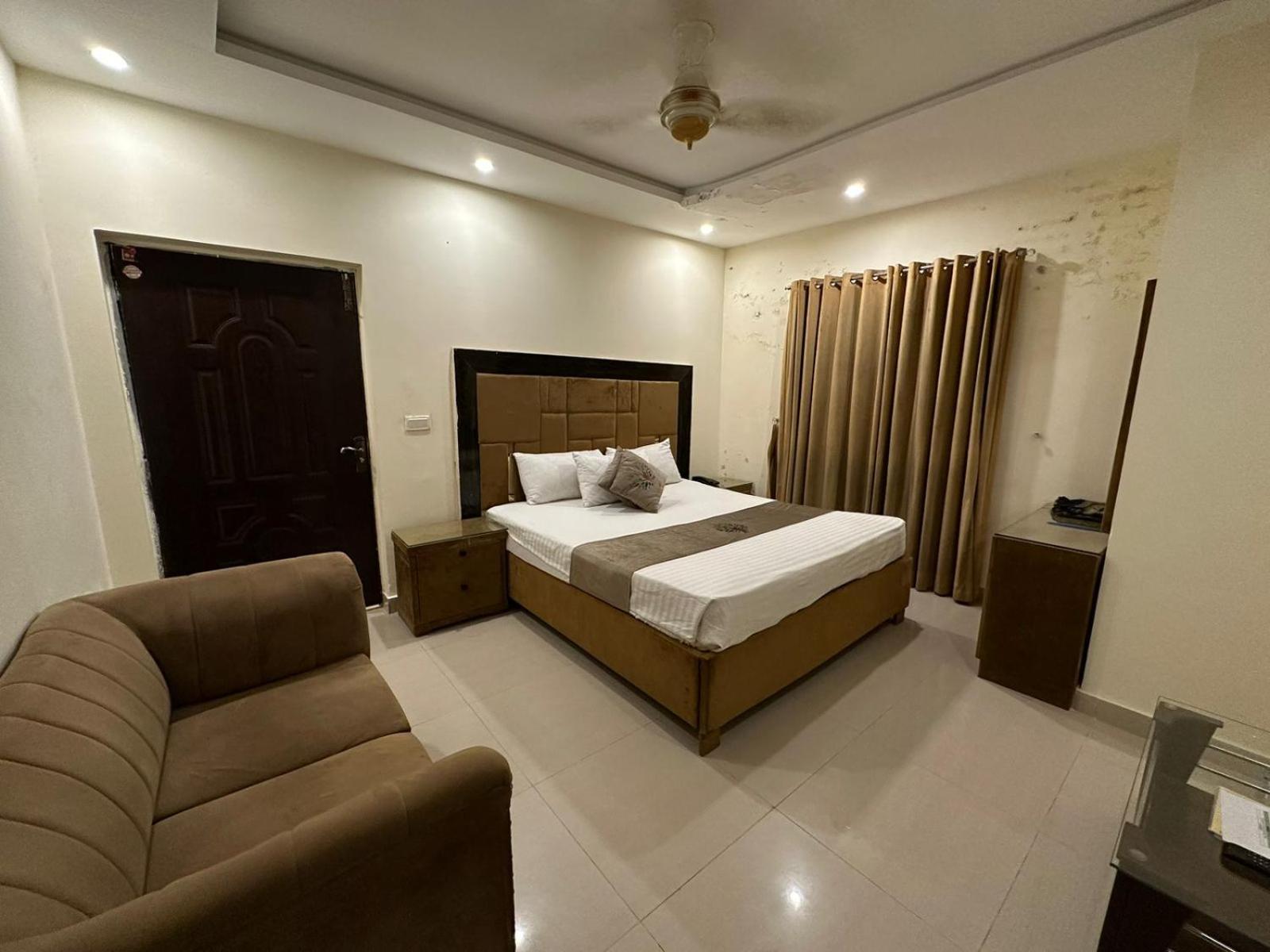 לאהור Hotel Green Fort Gulberg מראה חיצוני תמונה