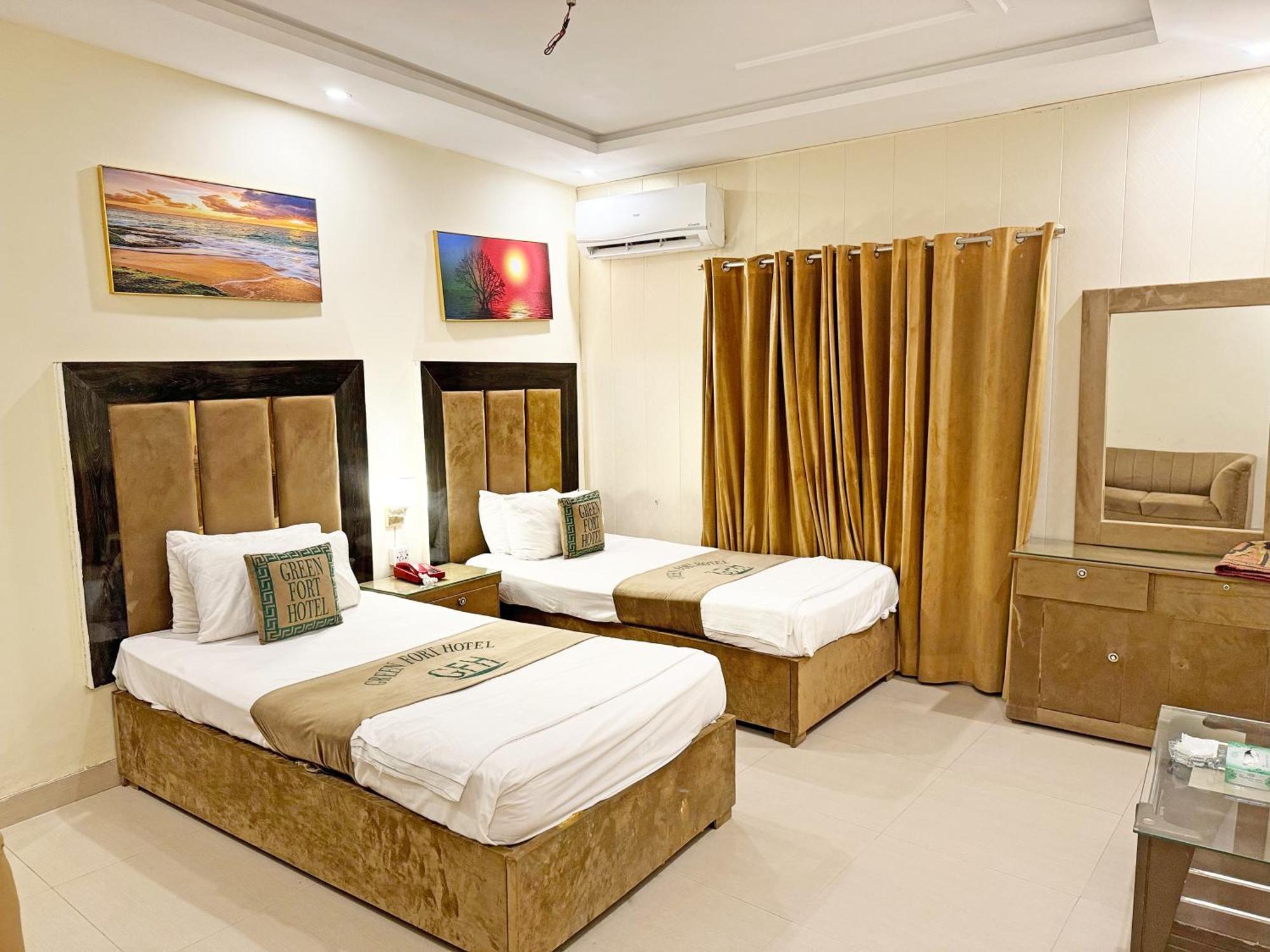 לאהור Hotel Green Fort Gulberg מראה חיצוני תמונה